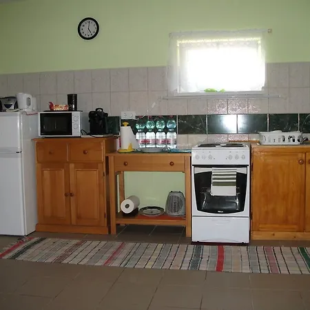 Gasthof Kalandpark Vendeghaz Tiszanána